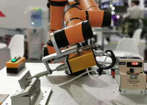 顯揚科技亮相央視直播間