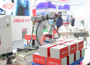 顯揚(yáng)科技亮相央視直播間