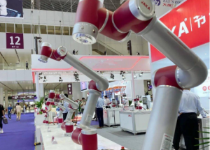 顯揚科技亮相央視直播間